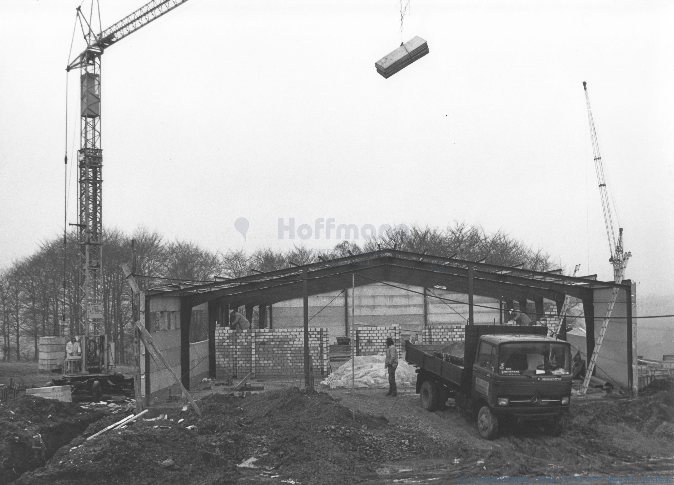 Baustelles des Hallenneubaus 1972 - Alles fängt mal klein an.